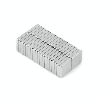 Super fuerte permanente NdFeB N52 Bloques magnéticos Magneto Neodimio Tamaño personalizado