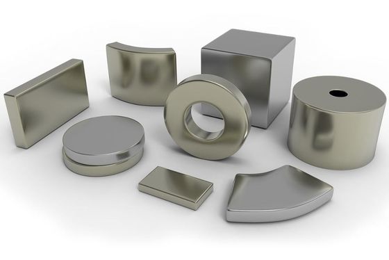 Imán de disco de Ndfeb de tierras raras con magnetismo personalizado