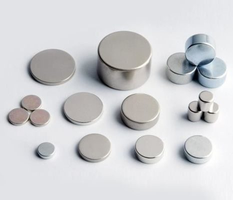 Imán de disco de Ndfeb de tierras raras con magnetismo personalizado