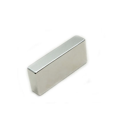 Material principal Bloque de imán de neodimio para la fabricación de imanes NdFeB N52