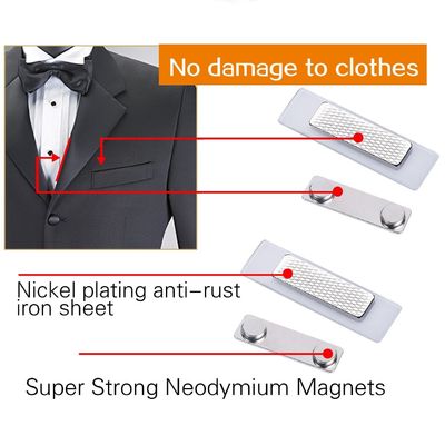 310g de espuma autoadhesiva de 45x13mm fuerte insignia de nombre magnética con dos imanes perfecto
