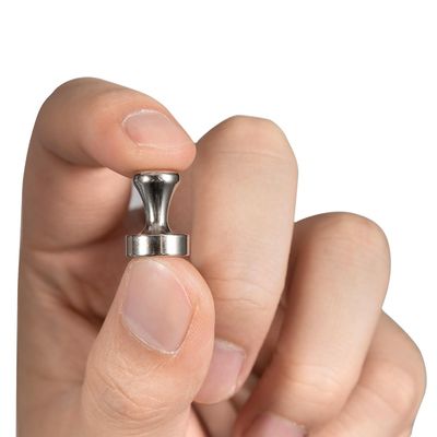 Pin de empuje de acero magnético con revestimiento de níquel de neodimio para oficina y refrigerador