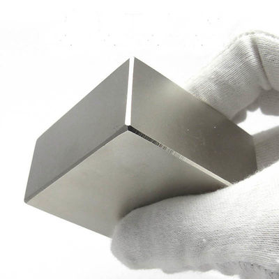 ISO9001 2000 N52 Imán de neodimio super fuerte NdFeB 50x50x25mm para el servicio de procesamiento