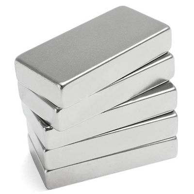 Imán de bloque de neodimio N52 de 50 mm x 30 mm x 10 mm con servicio de procesamiento de moldeo