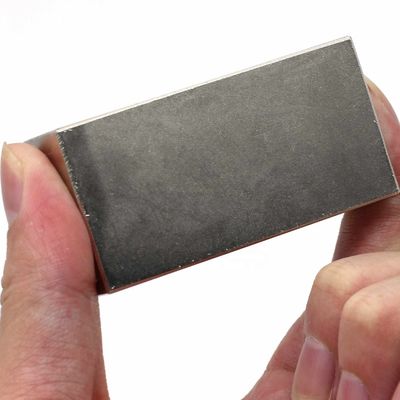 Temperatura de trabajo máxima 60°C NdFeB Magnet N52 Super fuerte Bloque 50x25x10mm Neodimio