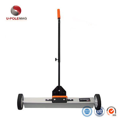 24 pulgadas de trabajo pesado Roofing industria Tipo de rueda Recoger herramientas clavos tornillos barredora de suelo magnética