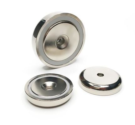 5.5mm de tamaño de tornillo Magneto industrial NeFeB personalizado Magneto de maceta con anillo de agujero contrafundido