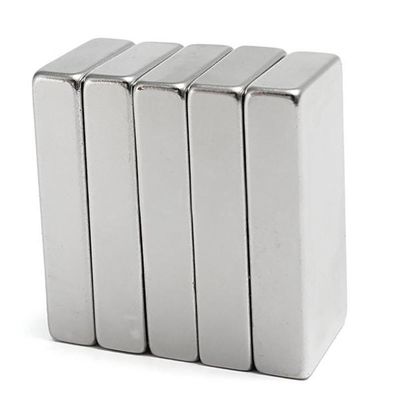 Magnetos de Neodimio N42 Super Fuertes 40x25x10 20 años de personalización para el sector industrial