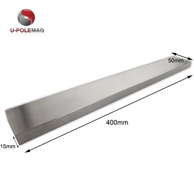 Barras de cuchillo magnéticas de acero inoxidable de 304 para cocinas elegantes y funcionales