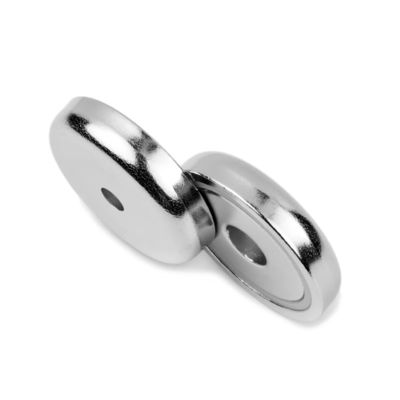 32 mm Neodimio Magneto de olla con agujero contra el hundimiento 32 kg Capacidad de tracción 1,26 pulgadas de diámetro