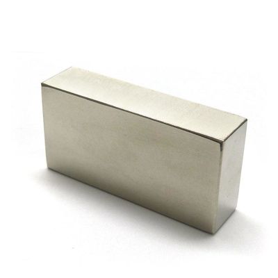 Largo cuadrado delgado plano súper fuerte Neodimio hoja magnética N52 40x20x10mm para el generador