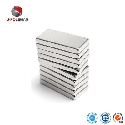 Largo cuadrado delgado plano súper fuerte Neodimio hoja magnética N52 40x20x10mm para el generador