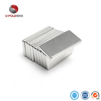 Largo cuadrado delgado plano súper fuerte Neodimio hoja magnética N52 40x20x10mm para el generador
