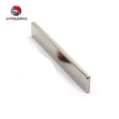Poderoso magneto de neodimio N45 de 2,5'x0,4'x0,2' en forma rectangular para el rendimiento