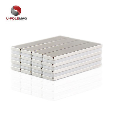 Poderoso magneto de neodimio N45 de 2,5'x0,4'x0,2' en forma rectangular para el rendimiento