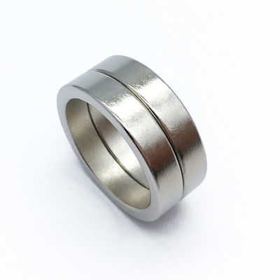 Muestra de anillo de magnetización radial grande Magneto de neodimio N35-N52 para imán industrial