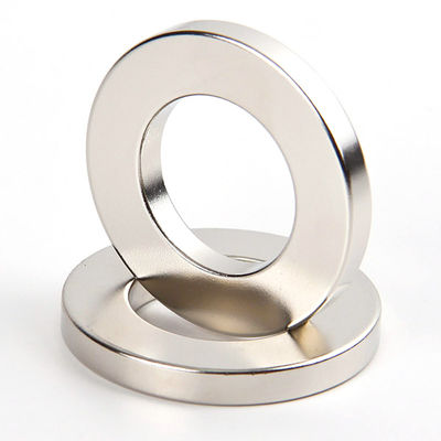 Servicio de procesamiento de corte N52 Anillo de imán de neodimio con fuerte magnetización radial