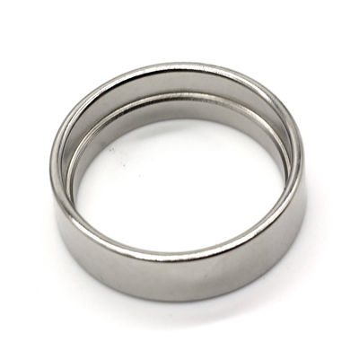 Imán de anillo de neodimio N52 niquelado para aplicaciones versátiles y duraderas