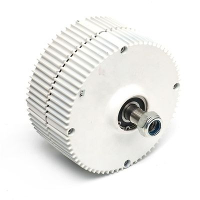 Generador de alambre de cobre de cuerpo de aluminio NdFeB de 30kw para la producción de aerogeneradores