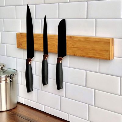 Actualice su cocina con un set de cuchillos magnéticos y un bloque de almacenamiento de nueces de acacia de bambú