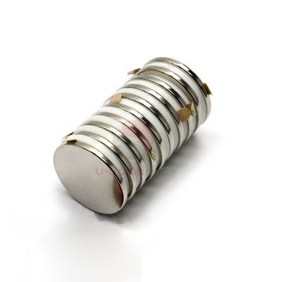 Imán NdFeB con recubrimiento de NiCuNi personalizado N35 N42 N48 N52 Imán de disco de neodimio con adhesivo 3M