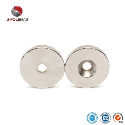 Magnetos de Neodimio contra-sumido personalizados para una densidad de rendimiento óptima 7.6 g/cm3 N42