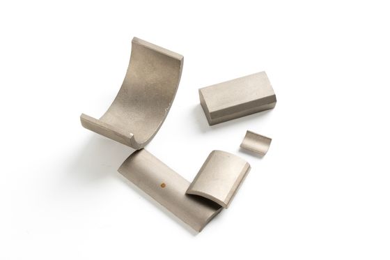 Imán industrial YXG-32 Imán Smco sinterizado con temperatura de trabajo máxima de 300 grados