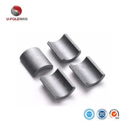 ±0.01mm Tolerancia de Magneto de arco cerámico de ferrita de grado completo para motor