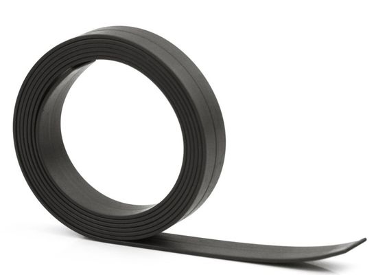 La banda magnética de caucho flexible para cortina de puerta magnética mejora la eficiencia energética