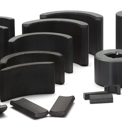 Imágenes industriales Y35 Cerámica de ferrita de barras magnéticas de anillo de bloque de disco de arco sin recubrimiento