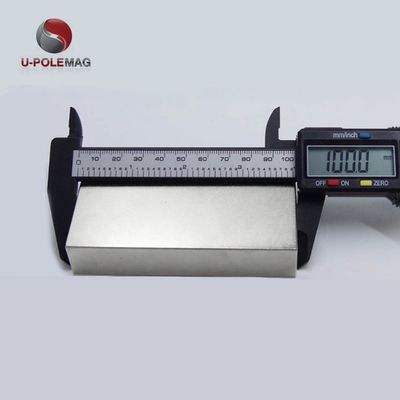 Materiales principales NdFeB Imán de 100 mm Tres polos Bloque gigante para aplicaciones precisas