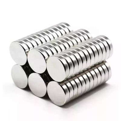 Tolerancia de precisión de /-0.1mm N38 doble lado Neodimio Magneto de disco para el embalaje de la caja regalo