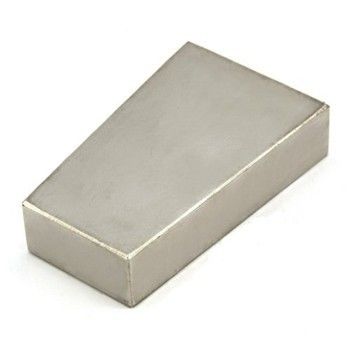 Imán industrial N52 Imán de neodimio trapezoide para generador enviado a su país
