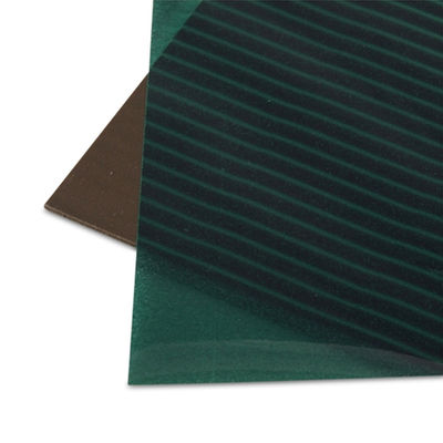 80 °C Tolerancia de la hoja magnética de caucho flexible más resistente NdFeB Neodimio ± 10% Tamaño A4