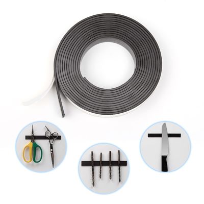 Magnetos de banda flexible con 3M Adhesive Solución de señalización y visualización de primer nivel
