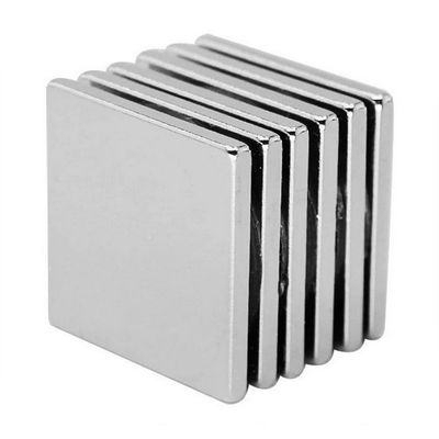 Temperatura de trabajo máxima 80°C N52 Imágenes de neodimio con recubrimiento de Ni 50 x 25 x 15 mm