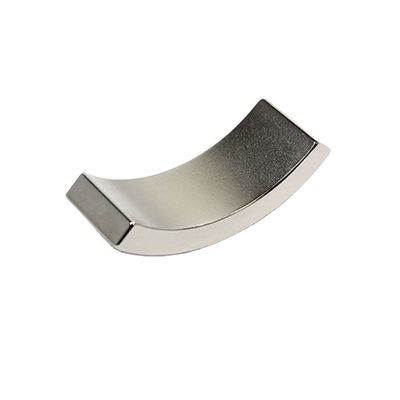 N52 Segmento de imán de neodimio curvado para motor ± 0,01 mm Muestra de tolerancia ofrecida