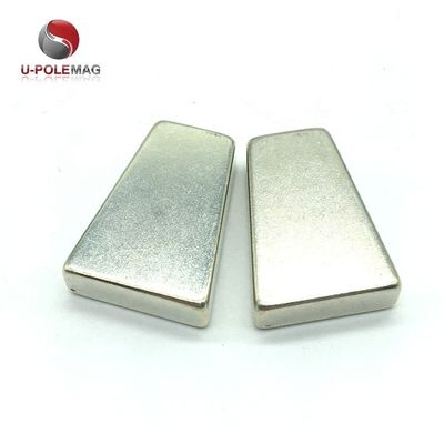 Magneto trapezoide de neodimio N48 de tamaño personalizado para generador de viento de vibrador de temperatura