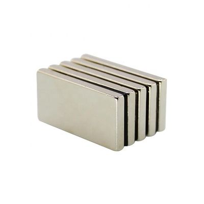 Magnetos rectangulares de barra súper resistentes de grado N54 a través de 20 mm Tolerancia de precisión /-0.05 mm