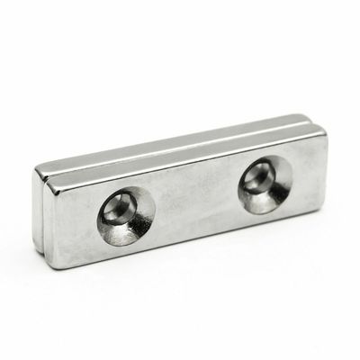 Magnetos de bloque de neodimio de doble agujero superfuertes para resistencia a la temperatura de ingeniería