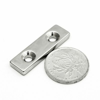 Magnetos de bloque de neodimio de doble agujero superfuertes para resistencia a la temperatura de ingeniería