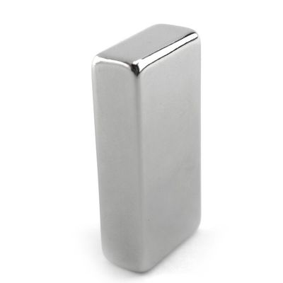 Imágenes NdFeB de bloque superfuertes N52 N48 grado para tierras raras rectangulares permanentes