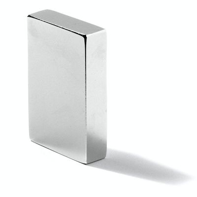 Tamaño personalizado Magnetos permanentes NdFeB súper fuertes para tolerancia precisa /-0.05mm