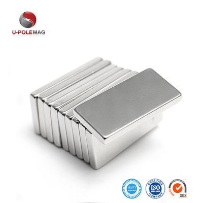 Tamaño personalizado Magnetos permanentes NdFeB súper fuertes para tolerancia precisa /-0.05mm