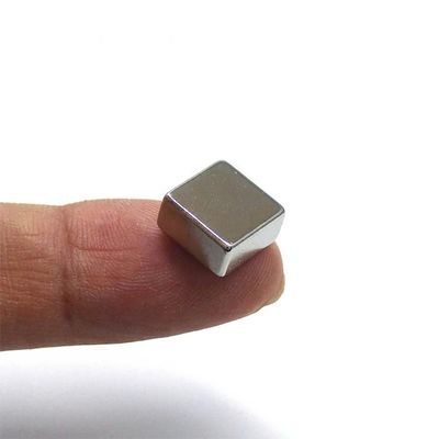 Bloque de imán de neodimio permanente de 10 mm para los imanes de tierras raras NdFeB rectangulares fuertes