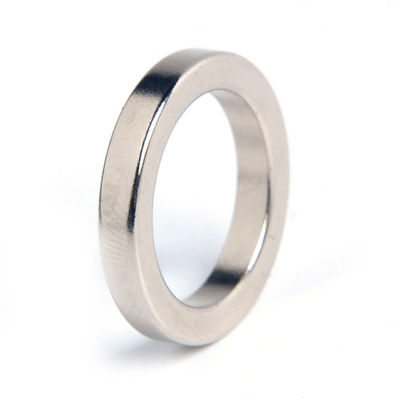 Industria N52 Imán NdFeB con anillo perforado Imán de neodimio Tolerancia ± 0,05 Permanente