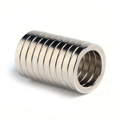 Industria N52 Imán NdFeB con anillo perforado Imán de neodimio Tolerancia ± 0,05 Permanente