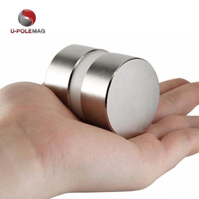 Magnetos de disco adhesivos de neodimio de doble cara con sujeción permanente y recubrimiento de Ni-Cu-Ni