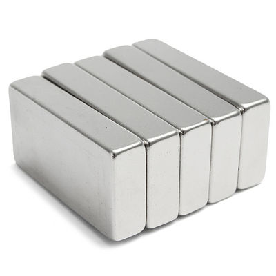 Magnetos rectangulares de neodimio versátiles con resistencia permanente y recubrimiento de níquel