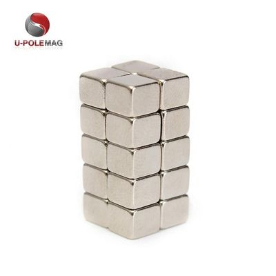 ISO14001 2004 Grado NdFeB Magneto cúbico N52 personalizado Magneto de neodimio permanente de tierras raras